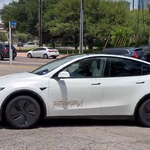 赢盈配资 特斯拉无人出租开始接客！30块钱一次