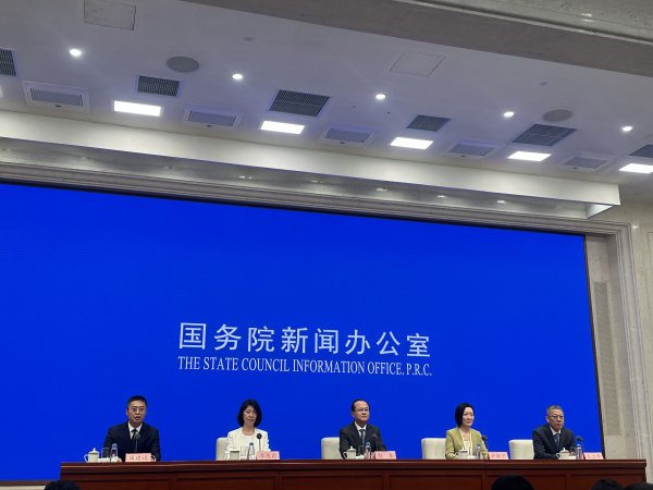 富裕配 商务部：前7月中国同东盟贸易规模达5970亿美元 同比增长8.2%